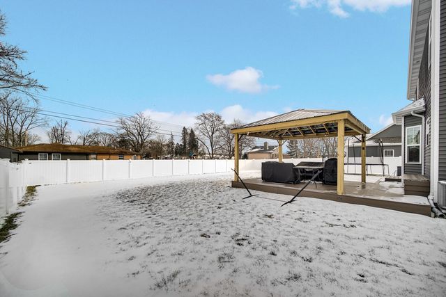 1761 Gurney Street, Hobart, IN 46342