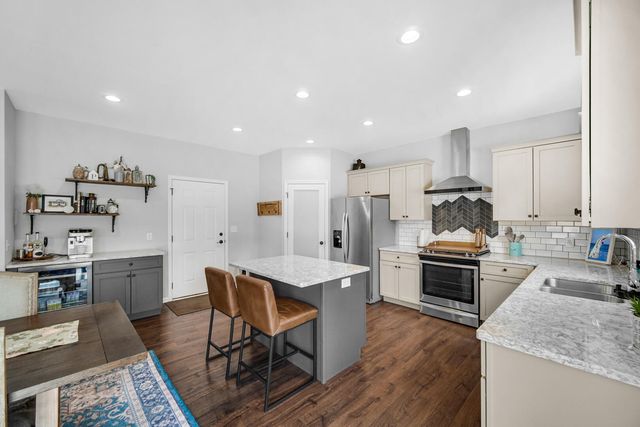 1761 Gurney Street, Hobart, IN 46342