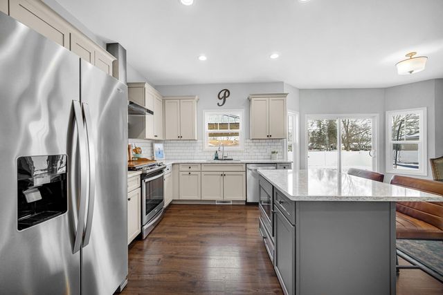 1761 Gurney Street, Hobart, IN 46342