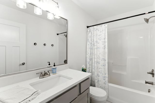 1811 SW Westview Drive, Ankeny, IA 50023