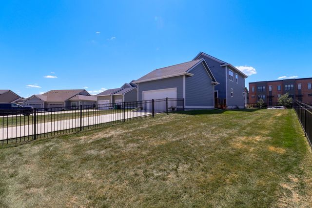 1811 SW Westview Drive, Ankeny, IA 50023