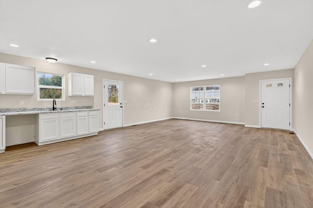 358 Elm Street, New Straitsville, OH 43766