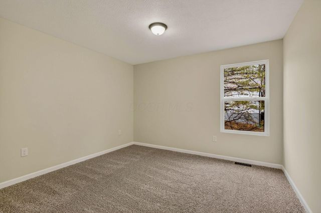 358 Elm Street, New Straitsville, OH 43766