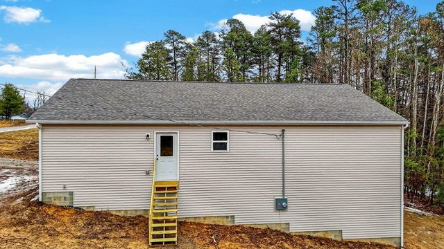 358 Elm Street, New Straitsville, OH 43766