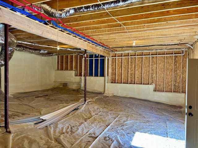 358 Elm Street, New Straitsville, OH 43766