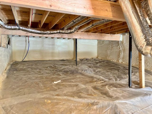 358 Elm Street, New Straitsville, OH 43766