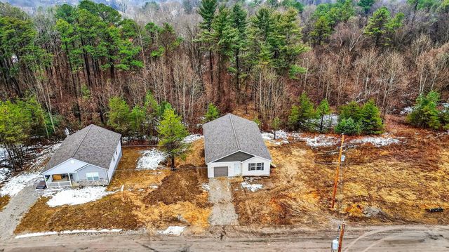 358 Elm Street, New Straitsville, OH 43766