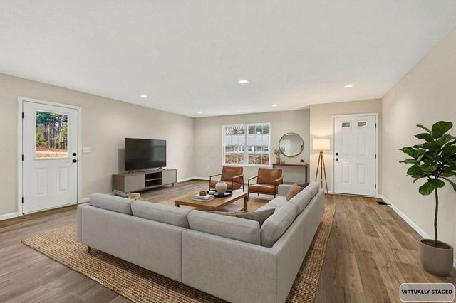 358 Elm Street, New Straitsville, OH 43766