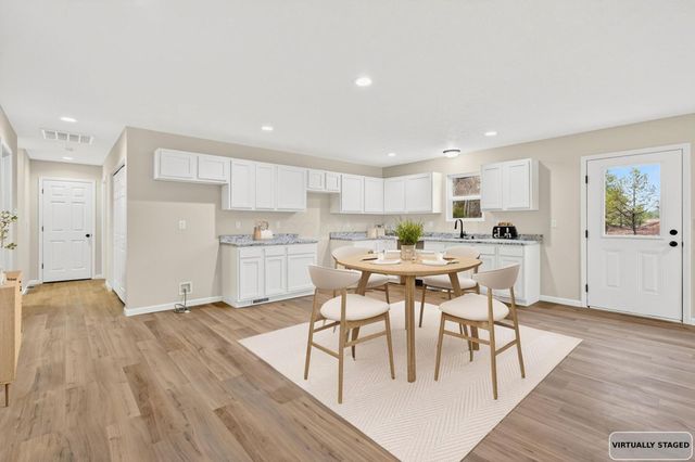 358 Elm Street, New Straitsville, OH 43766