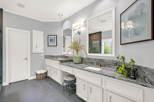 805 Hidden Creek Lane, Friendswood, TX 77546