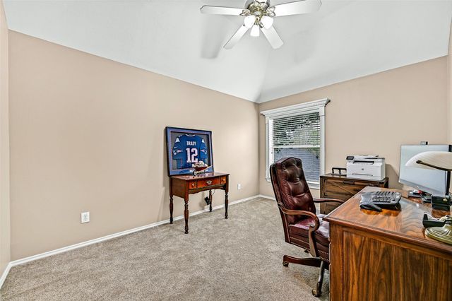 805 Hidden Creek Lane, Friendswood, TX 77546