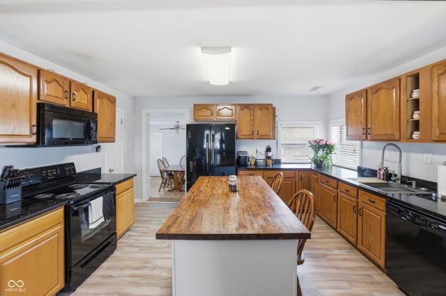 3124 Newhart Street, Indianapolis, IN 46217