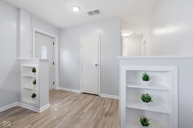 3124 Newhart Street, Indianapolis, IN 46217