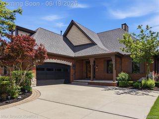 7822 Firestone Lane 35, Washington Township, MI 48094