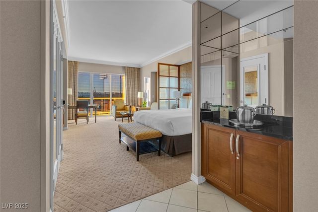 135 East HARMON Avenue 3407, Las Vegas, NV 89109