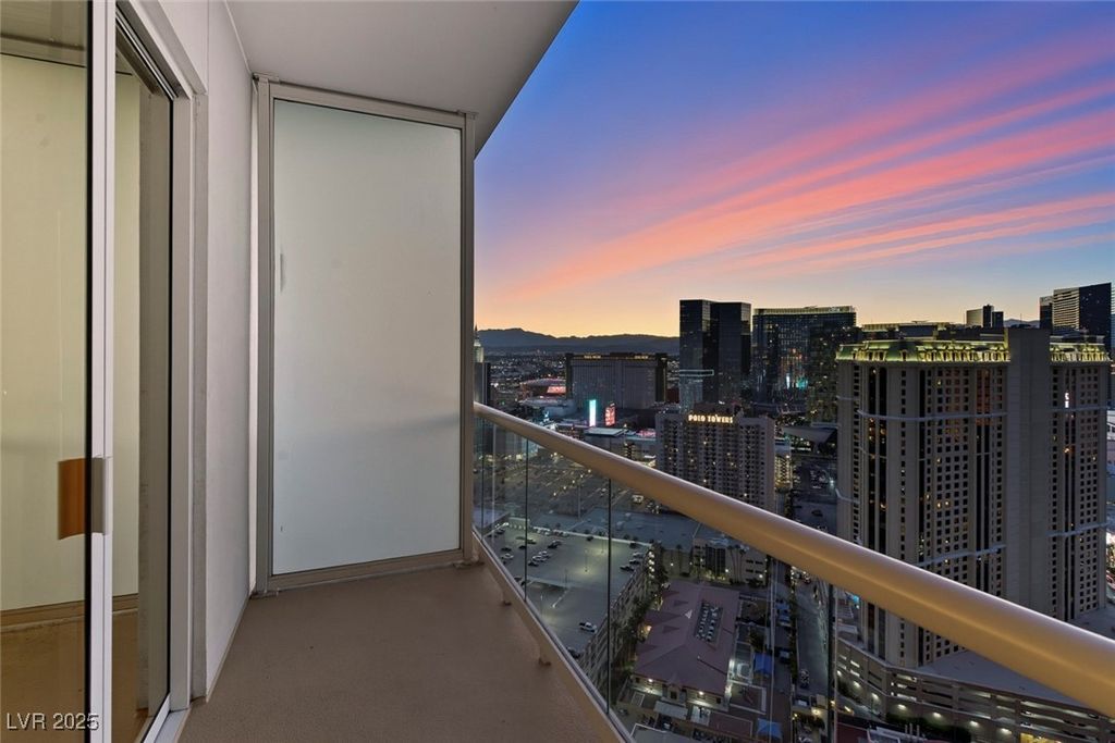 135 East HARMON Avenue 3407, Las Vegas, NV 89109