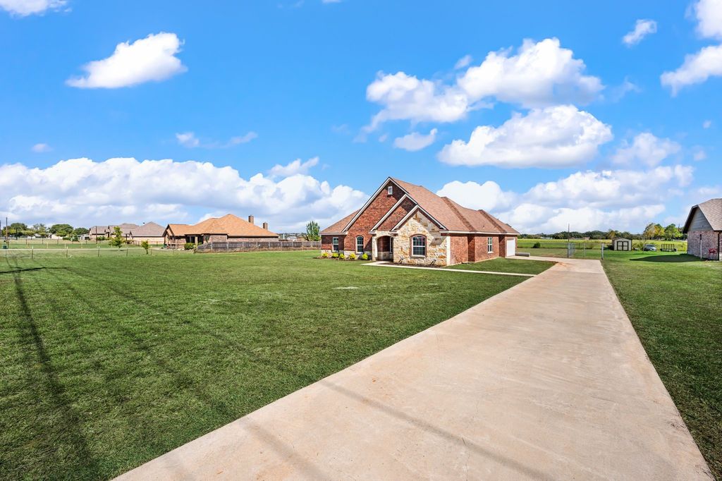 939 Old Reno Road, Reno, TX 76082 — photo 2