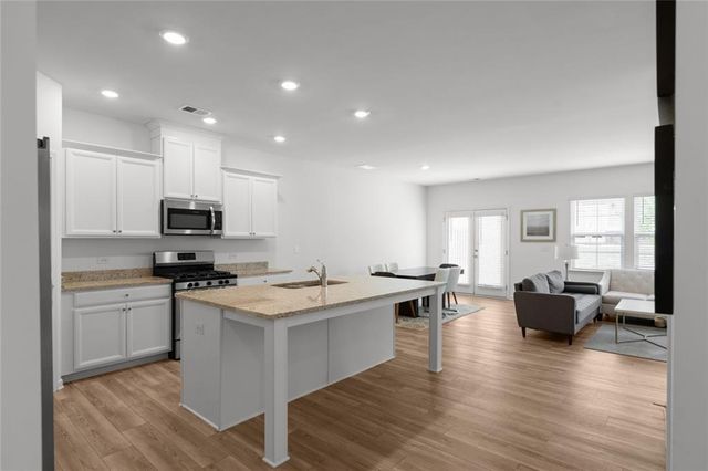 1923 Frisco Way, Suwanee, GA 30024