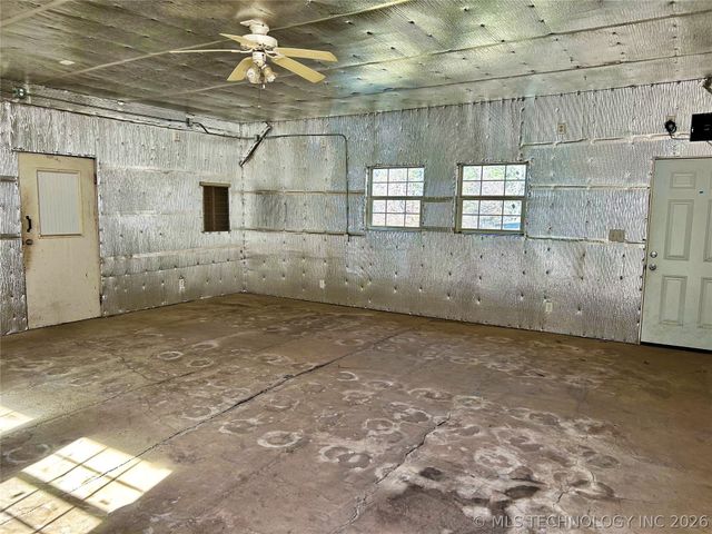 476359 E 791 Road, Stilwell, OK 74960
