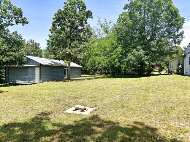 476359 E 791 Road, Stilwell, OK 74960