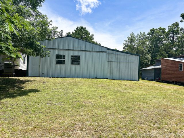 476359 E 791 Road, Stilwell, OK 74960