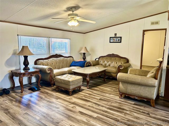 476359 E 791 Road, Stilwell, OK 74960
