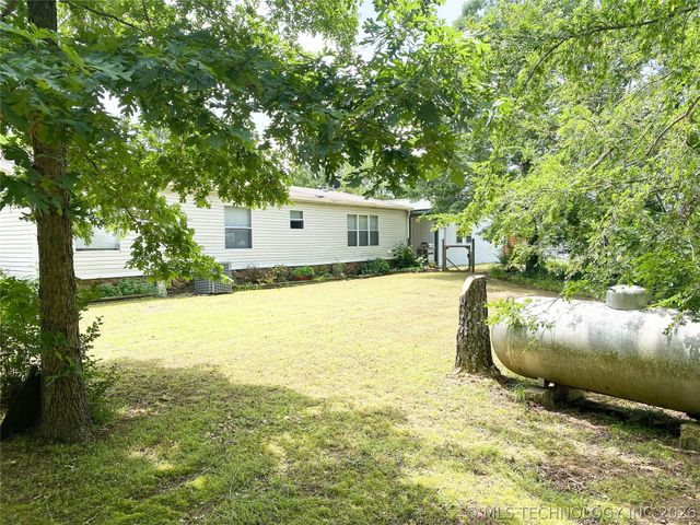 476359 E 791 Road, Stilwell, OK 74960