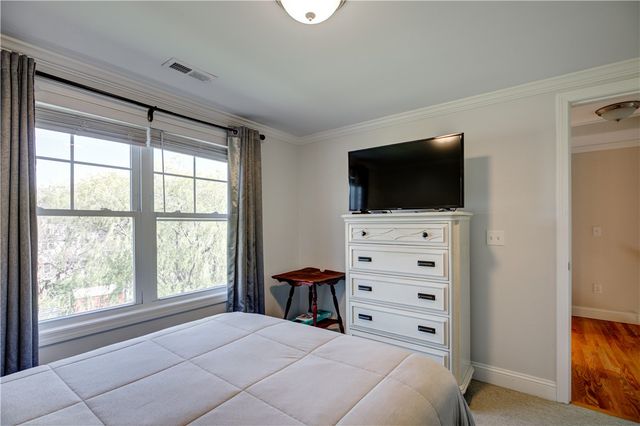 17 Mariner Way, Middletown, RI 02842