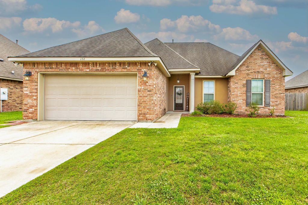 258 Harvest Court, Thibodaux, LA 70301