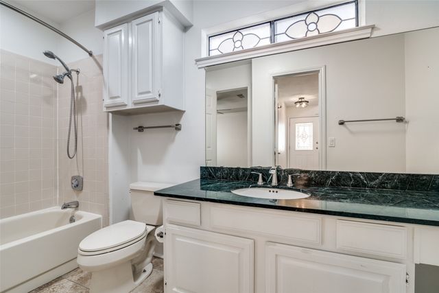 17018 Planters Row, Addison, TX 75001