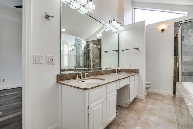 17018 Planters Row, Addison, TX 75001