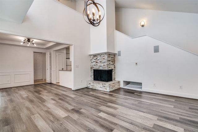 17018 Planters Row, Addison, TX 75001