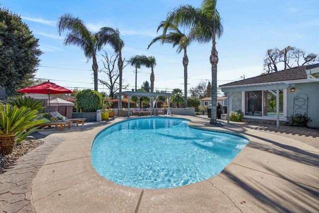 6810 Rappahannock Way, Carmichael, CA 95608