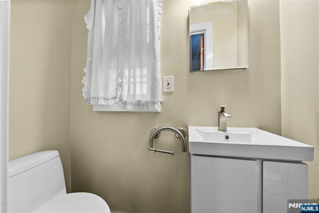 510 Passaic Avenue, West Caldwell, NJ 07006