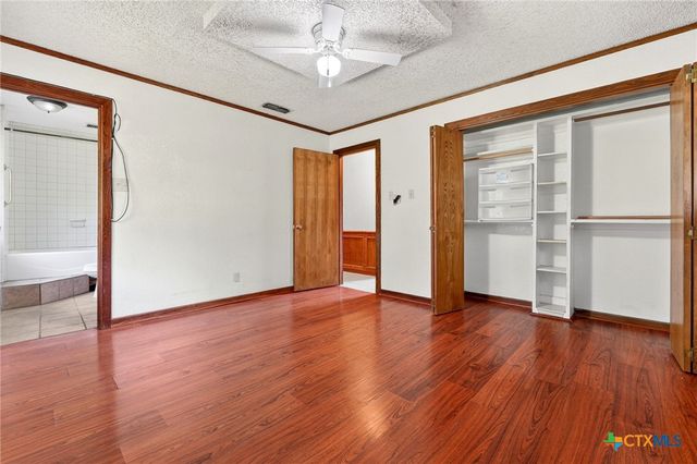 365 Llewellyn Lane, Killeen, TX 76542