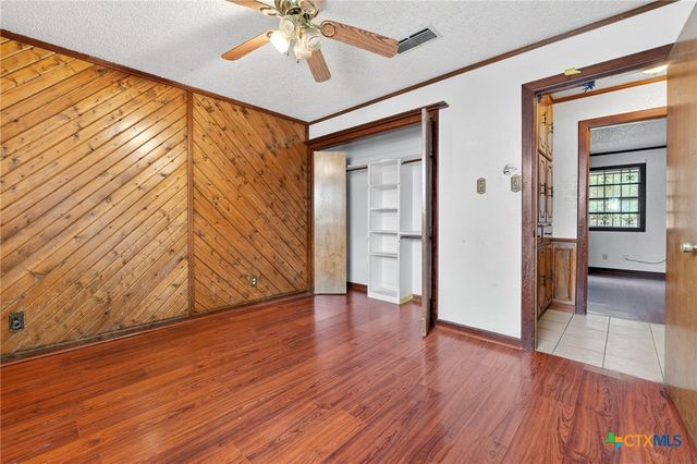 365 Llewellyn Lane, Killeen, TX 76542