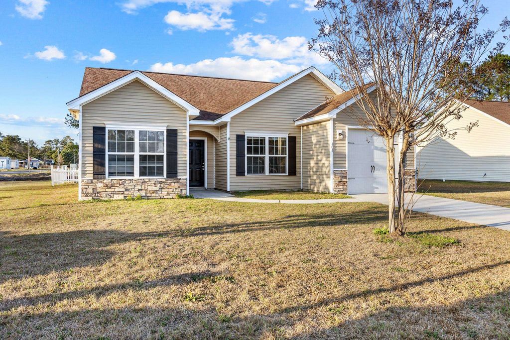 101 Cottage Creek Circle, Conway, SC 29527