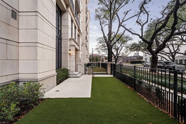 2511 Willowick Road 115, Houston, TX 77027