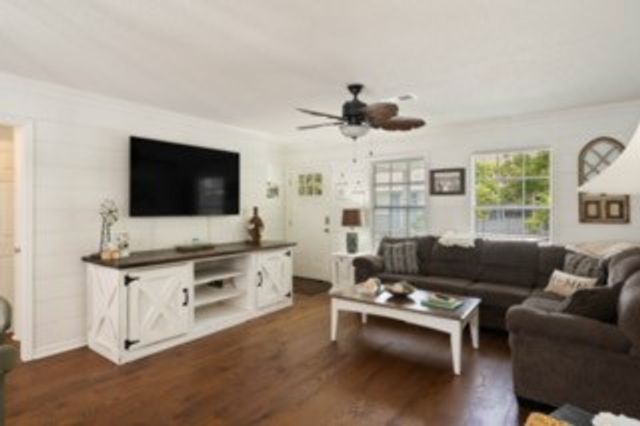 216 Circle Drive, St Simons Island, GA 31522