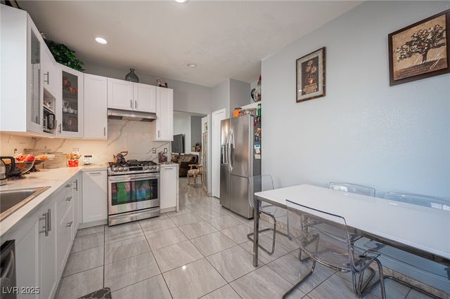 9566 Sun Drop Court, Las Vegas, NV 89147