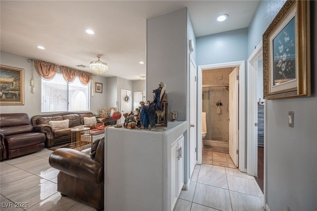 9566 Sun Drop Court, Las Vegas, NV 89147