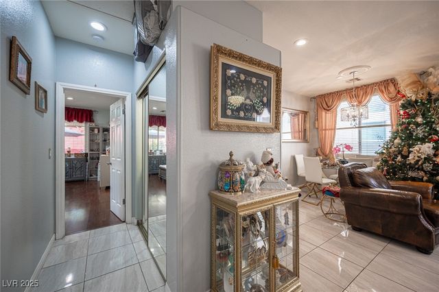 9566 Sun Drop Court, Las Vegas, NV 89147