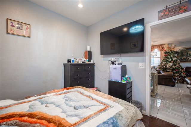 9566 Sun Drop Court, Las Vegas, NV 89147