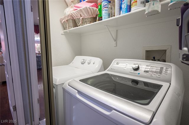 9566 Sun Drop Court, Las Vegas, NV 89147