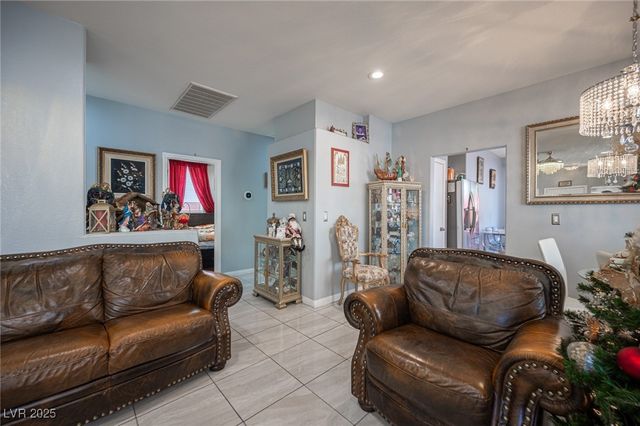 9566 Sun Drop Court, Las Vegas, NV 89147