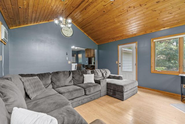 16724 Kenyon Circle NE, Ham Lake, MN 55304