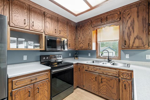 16724 Kenyon Circle NE, Ham Lake, MN 55304