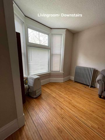 690 Conway Street, Saint Paul, MN 55106