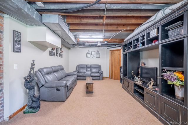 11010 Hegel Road, Goodrich Village, MI 48438