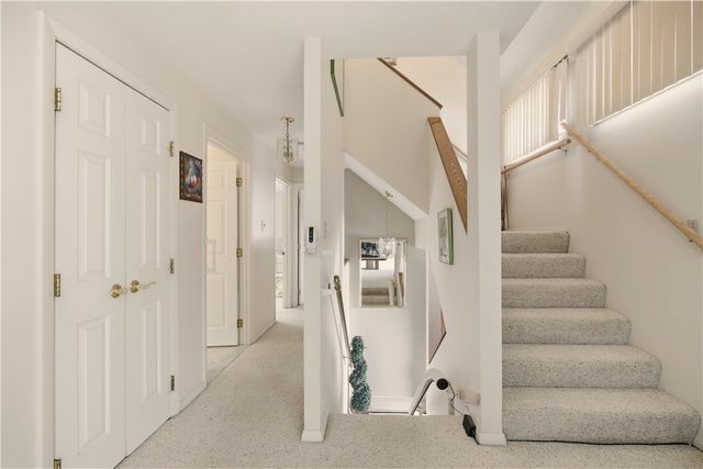 23 Indian Hill Circle, Middletown, RI 02842